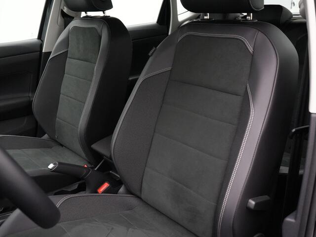 Volkswagen POLO 1.0 TSI 95 pk Style | IQ Light | Parkeersensoren voor/achter | Stoelverwarming | 16 inch