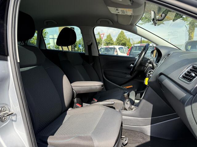 Volkswagen POLO 1.0 BlueMotion Edition Navi,Airco,Cruise,Lm velgen,5 Deurs,Lm velgen,Nieuwe Apk bij Aflevering