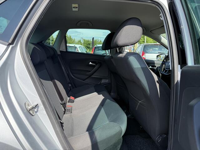 Volkswagen POLO 1.0 BlueMotion Edition Navi,Airco,Cruise,Lm velgen,5 Deurs,Lm velgen,Nieuwe Apk bij Aflevering