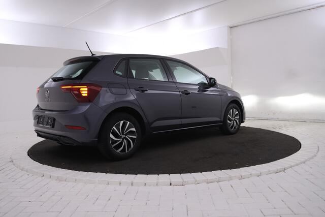 Volkswagen POLO 1.0 TSI Life Business Virtual cockpit, apple carplay, airco