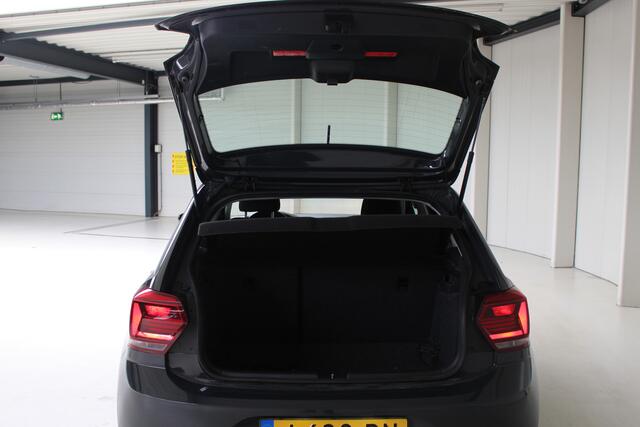 Volkswagen POLO 1.0 MPI Comfortline Airco | Navigatie