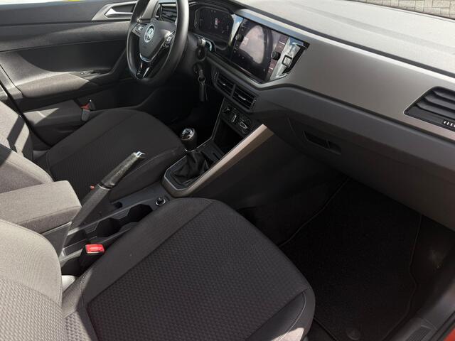 Volkswagen POLO 1.0 MPI Comfortline Virtual cockpit Camera Carplay