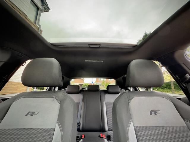 Volkswagen POLO 1.0 TSI 3X R-LINE HIGHLINE PANODAK NAVI PARKPILOT APPLE-CARPLAY LED LMV PDC