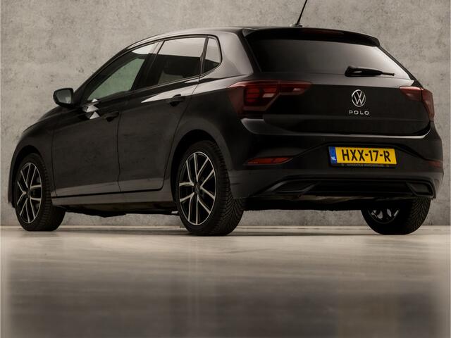 Volkswagen POLO 1.0 TSI Sportline Automaat (VIRTUAL COCKPIT, APPLE CARPLAY, KEYLESS, GROOT NAVI, CLIMATE, SPORTSTOELEN, LM VELGEN, CAMERA, GETINT GLAS, ADAPTIVE CRUISE, NIEUWSTAAT)