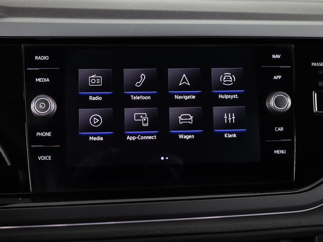 Volkswagen POLO 1.0 TSI R-Line 95 pk Automaat (DSG) | Verlengde garantie | Navigatie via App | Parkeersensoren | Matrix LED koplampen | Apple Carplay/Android Auto | R-Line |