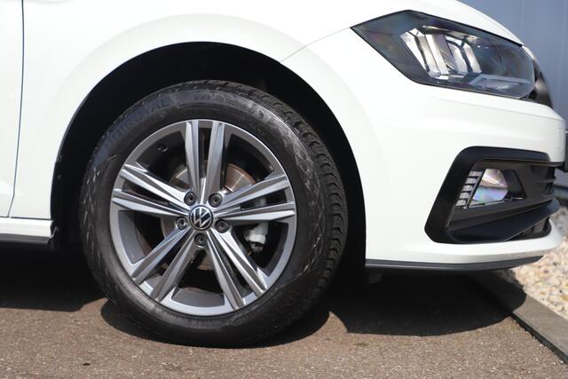 Volkswagen POLO 1.0 TSI R-Line Edition 95PK NAP! Navigatie Achteruitrijcamera Carplay Android 16 inch LMV Privacy Glass