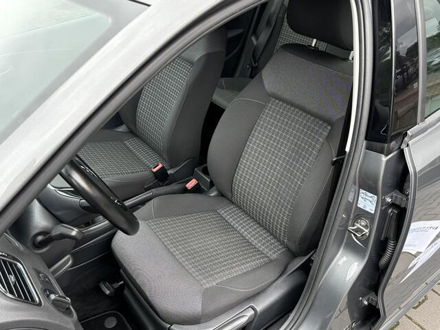 Volkswagen POLO 1.2 TSI Apple Carplay, Trekhaak, Stoelverw. Garantie