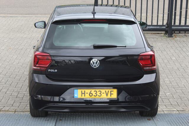 Volkswagen POLO 1.0 TSI Comfortline Navigatie/Adaptive cruise control/Parkeersensoren rondom/Apple carplay/Airco/Orig. NL/NAP/17'' Lichtmetalen velgen.