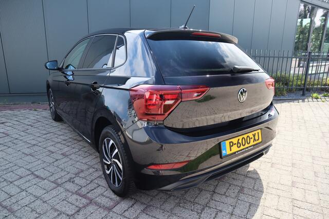 Volkswagen POLO 1.0 TSI Life Virtual cockpit Apple Carplay pdc voor/achter Etc.