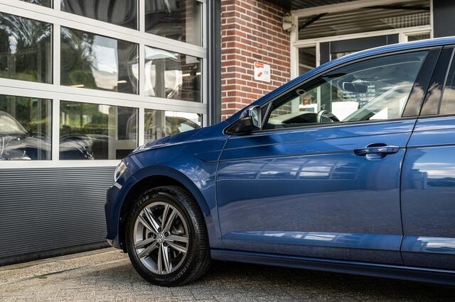 Volkswagen POLO 1.0 TSI Highline | Adap. cruise | Camera | Apple carplay | DSG | PDC | Stoelverwarming | 16' inch |