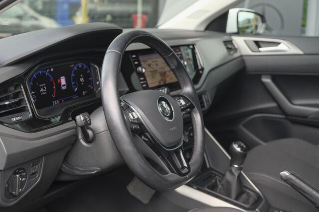 Volkswagen POLO 1.0 TSI 95pk Highline Virtual cockpit Navigatie Adaptive cruise Climatronic PDC 17" LMV