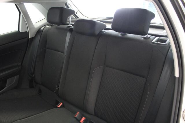 Volkswagen POLO 1.0 TSI Comfortline | DAB-RADIO | 15'LMV | AIRCO | CARPLAY | ACC | FRONTASSIST | NAVIGATIE | LED |
