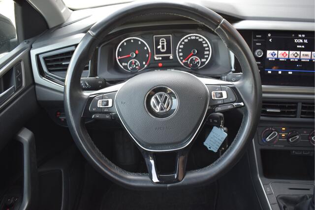 Volkswagen POLO 1.0 TSI Comfortline Adaptive cruise, Navi, 15'' lmv, Carplay