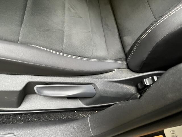 Volkswagen POLO 2.0 TSI GTI / AUTOMAAT/ PANO/ 207 PK/ ALCANTARA/ DIGITAL DASH/ APP-CONNECT/ NAVI/ 18" LMV/ RIJ-MODI/ PARK. SENSOREN + CAMERA/ STOEL VERWARM./ KEYLESS/ MATRIX/ CLIMA
