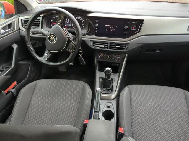 Volkswagen POLO 1.0 TSI 95 PK Comfortline / Achteruitrij camera / DAB+ / Lichtmetalen Velgen
