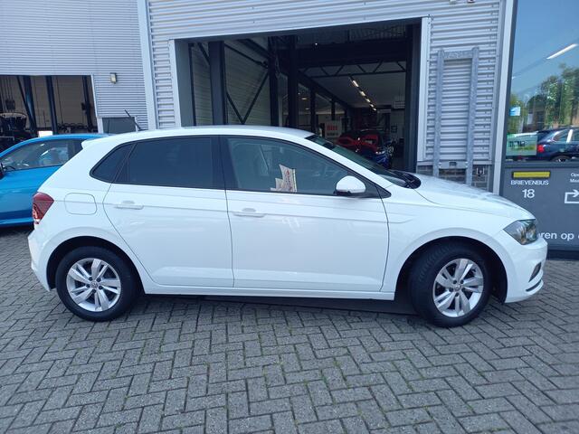 Volkswagen POLO 1.0 TSI Comfortline Business - PDC VOOR & ACHTER - STOELVERWARM - AIRCO - CRUISE -