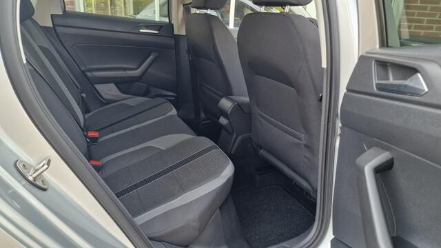 Volkswagen POLO 1.0 TSI Highline, Climate control, Sportonderstel, NL Auto!