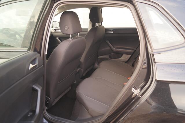 Volkswagen POLO 1.0 TSI Comfortline Executive -NAVI-ACC-DAB-CARPLAY-