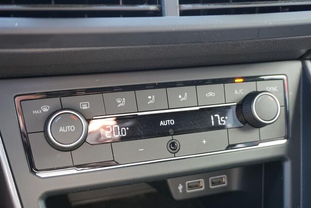 Volkswagen POLO 1.0 TSI Highline | ECC | ADAPT. CRUISE | CARPLAY / NAVI | PDC V+A |