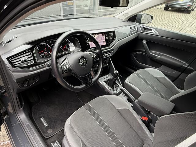 Volkswagen POLO 1.0 TSI *!* R-LINE *!* NAVI/ RADAR/ CARPLAY/ 18 INCH *!*