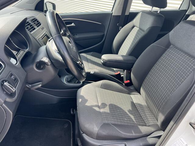Volkswagen POLO 1.2 TSI Highline | Nieuw Binnen! | Trekhaak | Airco | Lichtmetaal
