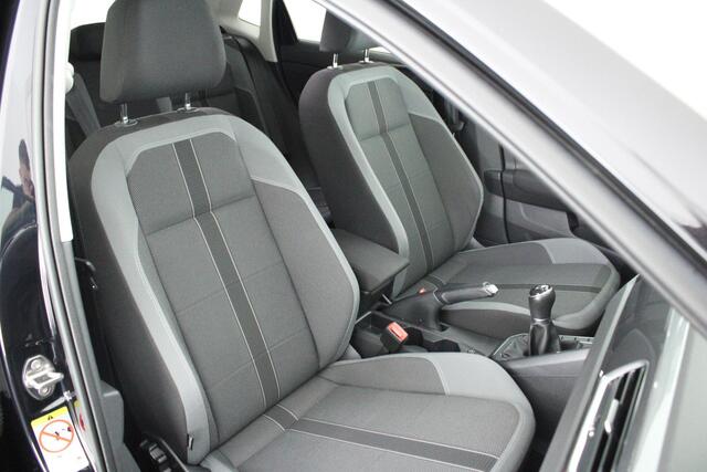 Volkswagen POLO 1.0 TSI 95pk Highline Navigatie Stoelverwarming