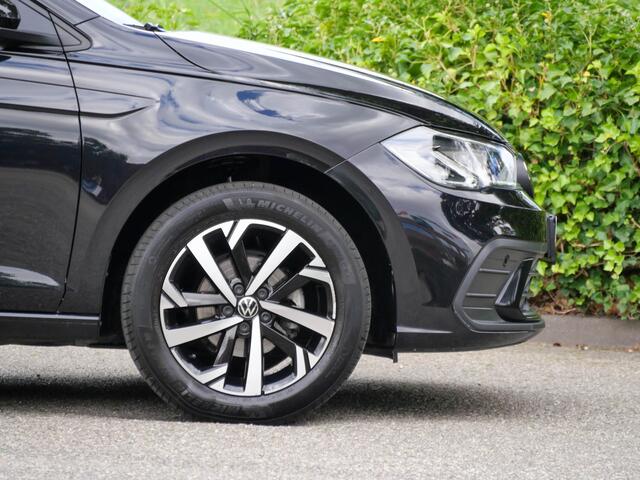Volkswagen POLO 1.0 TSI 95PK Automaat Life Business | NAVIGATIE | CAMERA | CARPLAY | CRUISE CONTROL |