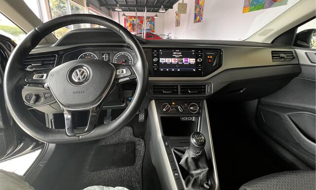 Volkswagen POLO 1.0 TSI Comfortline Business / Adaptive Cruise / Apple Carplay / Navigatie