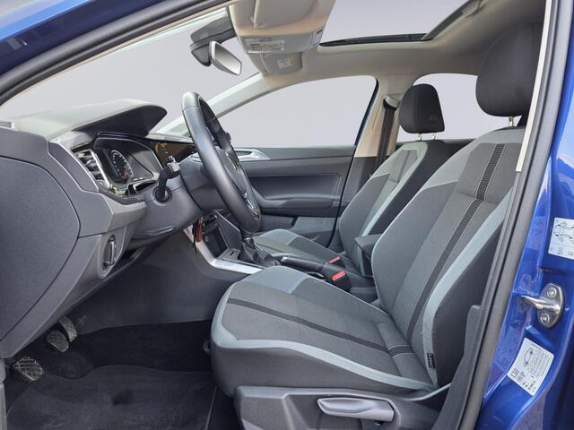Volkswagen POLO 1.0 TSI R-Line Business /Apple Carplay/Panoramadak/Stoelverwarming/Climate Control/Cruise Control/Parksens. V+A/(MET GARANTIE*)