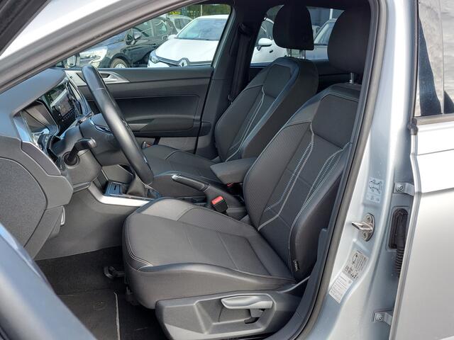 Volkswagen POLO 1.0 TSI 95pk Highline Executive 5-Deurs | Navi | Apple Carplay+Android Auto | Clima | Adap.Cruise | Sfeerverlichting | Licht+Regensensor | Privacy Glass | 16''lm