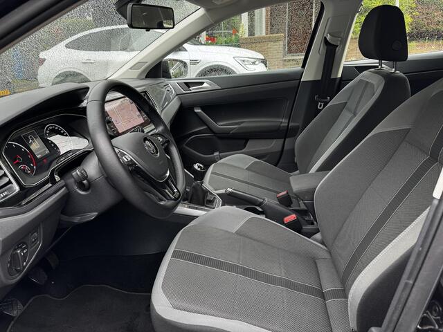 Volkswagen POLO 1.0 TSI Highline NAVI CARPLAY ECC