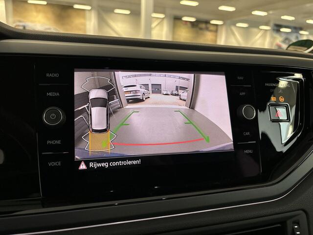 Volkswagen POLO 1.0 TSI 95pk DSG R-Line · Camera · Apple/Android Car Play · P-Sensoren · ACC · Getint Glas · 16'' Inch · Garantie t/m 24-11-2028 of 100.000km