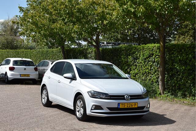 Volkswagen POLO 1.0 TSI DSG automaat ECC PDC Navi stoelverw. Carplay Comfortline Business