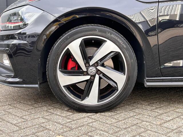 Volkswagen POLO 2.0 TSI GTI | Pano | Beats | Camera | Climate | Stoel verwarming |