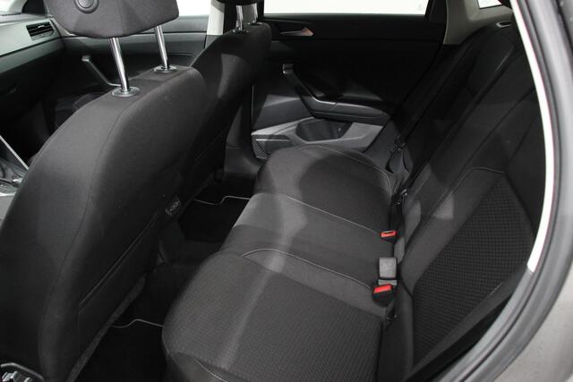 Volkswagen POLO 1.0 TSI DSG Comfortline | Navigatie | App Connect / Apple Carplay / Android Auto | Climate Control | Stoelverwarming | Extra Getint glas