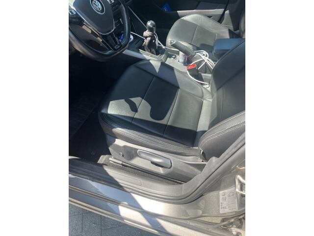 Volkswagen POLO 1.0 TSI Comfortline word nog mee gereden dus loopt iets op nieuwe apk schijven en blokken voor