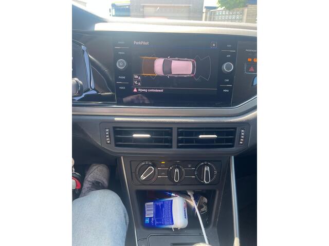 Volkswagen POLO 1.0 TSI Comfortline word nog mee gereden dus loopt iets op nieuwe apk schijven en blokken voor