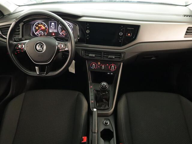 Volkswagen POLO 1.0 TSI R-Line Edition 95 pk | Airco | Trekhaak | Parkeersensoren | Adaptieve cruise control | Licht- en zicht pakket |