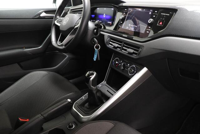 Volkswagen POLO 1.0 TSI Life | MULTIMEDIA PACK | DAB | NAVIGATIE | DRAADLOZE TELEFOONLADER