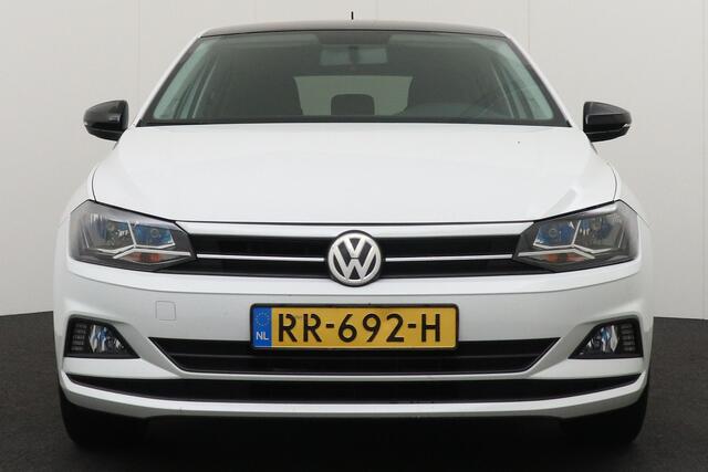 Volkswagen POLO 1.0 TSI 96 PK Black-Style Carplay Navi Adapt.Cruise 17'LMV