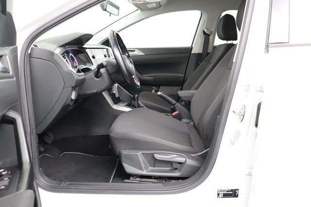 Volkswagen POLO 1.0 TSI 96 PK Black-Style Carplay Navi Adapt.Cruise 17'LMV