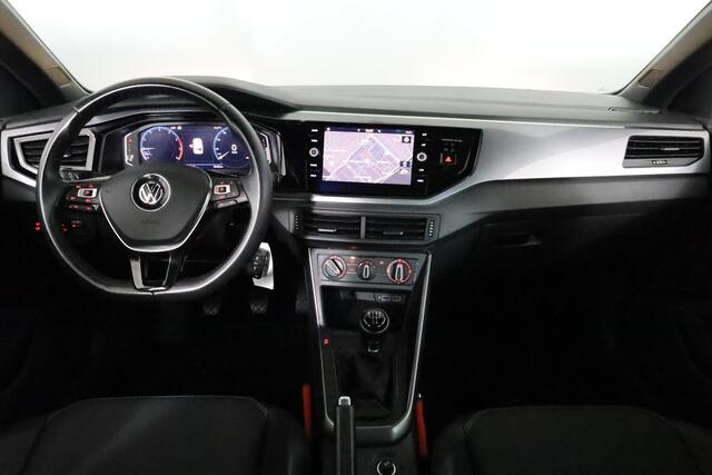 Volkswagen POLO 1.0 TSI Comfortline 95 pk | Navigatie | Adaptieve cruise control | Airco | Digitaal instrumentenpaneel | Apple Carplay/Android Auto |