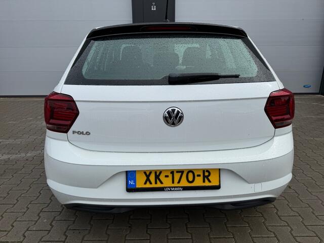 Volkswagen POLO 1.0 Comfortline / Sportief / 17 inch / Cruise / Bluetooth / Historie aanwezig.
