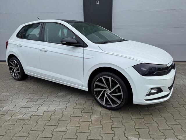 Volkswagen POLO 1.0 Comfortline / Sportief / 17 inch / Cruise / Bluetooth / Historie aanwezig.