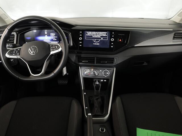 Volkswagen POLO 1.0 TSI Life Edition 95 pk Automaat (DSG) | Verlengde garantie | Navigatie | Parkeersensoren | Achteruitrijcamera | Adaptieve cruise control |