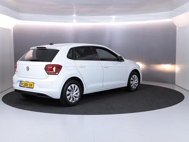 Volkswagen POLO 1.0 TSI Comfortline 95 pk | Navigatie | Parkeersensoren | Achteruitrijcamera | Apple Carplay/Android Auto | Autom. airco |