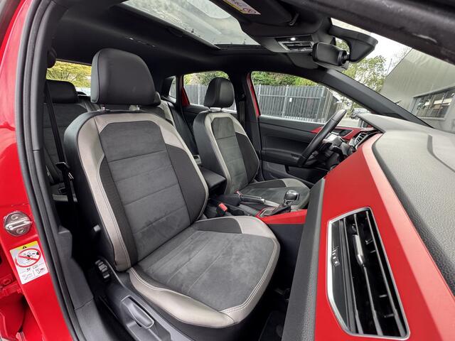 Volkswagen POLO 2.0 TSI DSG GTI | Panorama | Virtual | 18" | Apple CarPlay