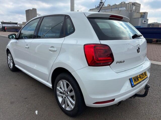 Volkswagen POLO 1.2 TSI Comfortline Business R