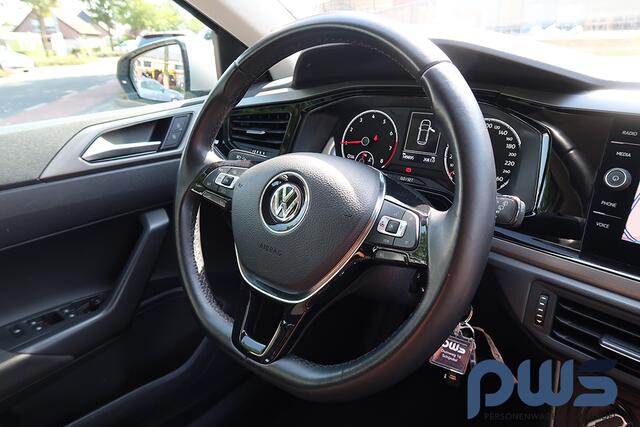 Volkswagen POLO 1.0 MPI Comfortline Navi / Airco / Cruise / Carplay
