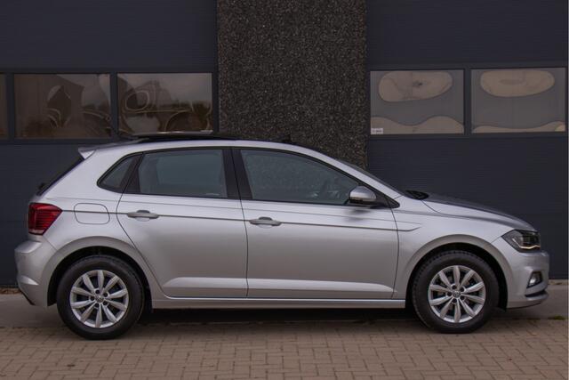 Volkswagen POLO 1.0 TSI Highline | Pano | LED | Climate | Stoelverwarming | ACC | Sfeer | Spiegelpakket | Stuurbediening | Navigatie | Front Assist | 2 X PDC | Garantie